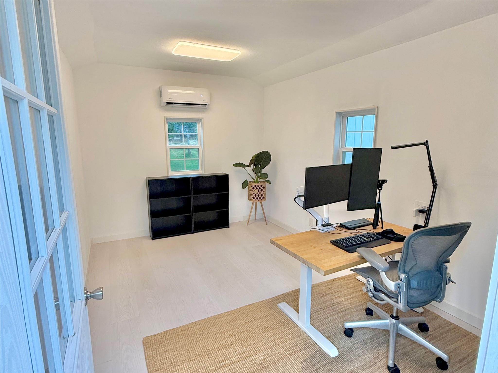 10412 Parkwood Dr, Dripping Springs, TX 78620