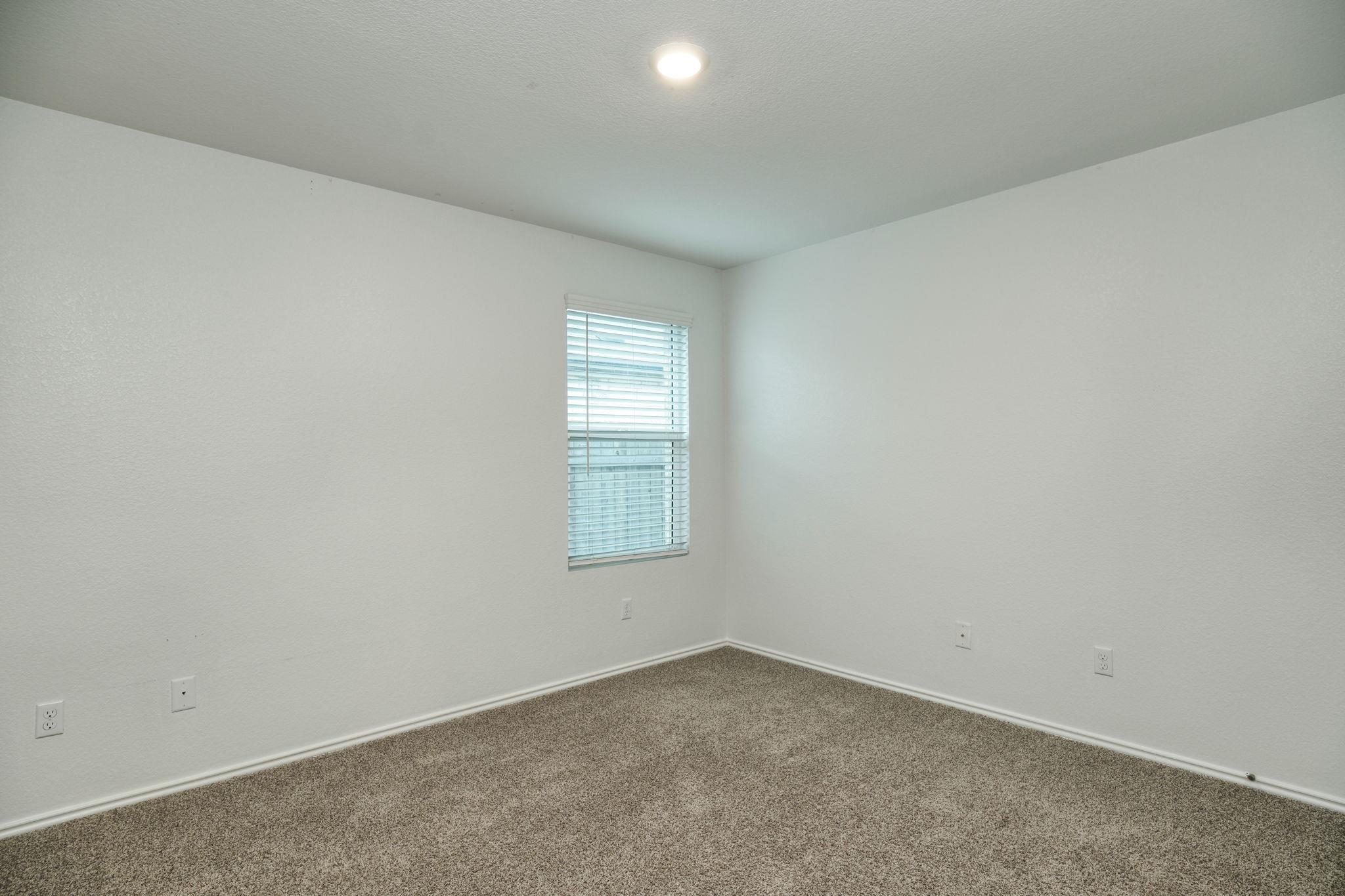 205 Arnage Dr, Hutto, TX 78634