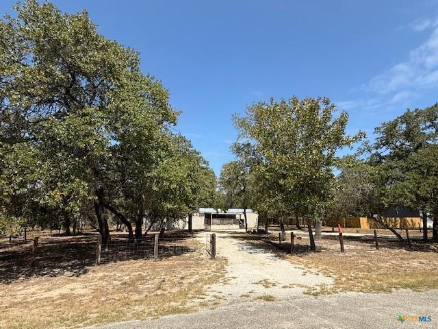 263 Hickory Hill Ln, La Vernia, TX 78121