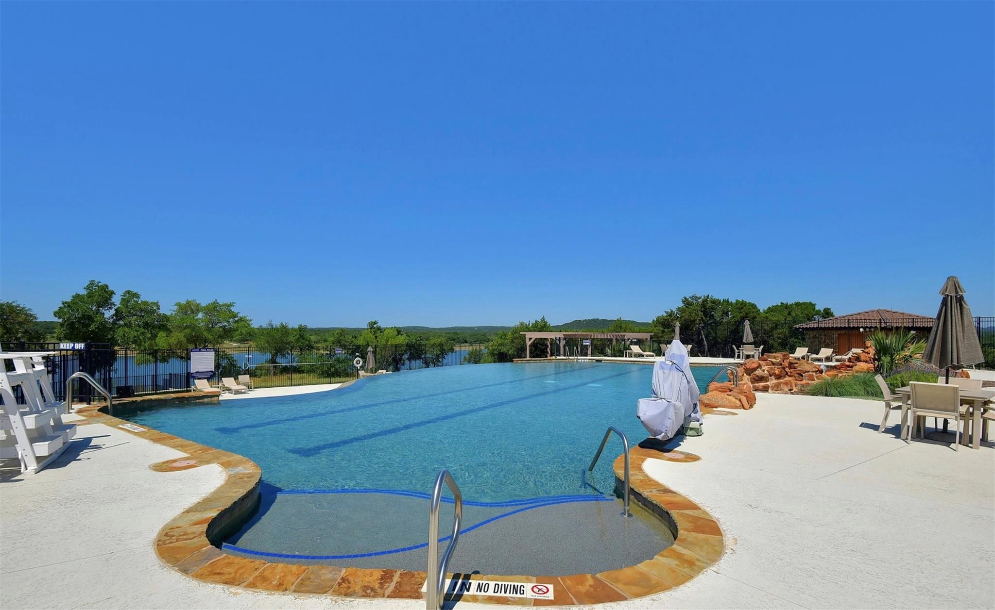 7425 Pace Ravine Dr, Lago Vista, TX 78645