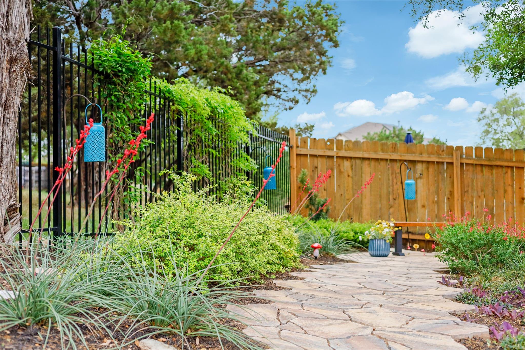 7425 Pace Ravine Dr, Lago Vista, TX 78645