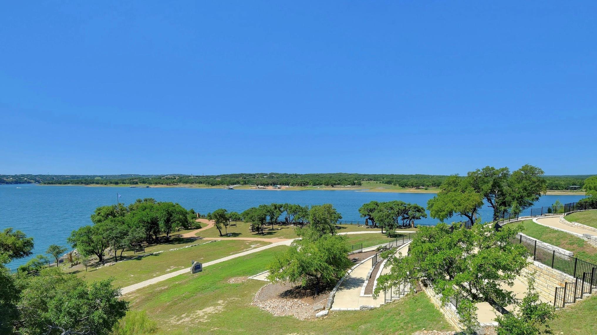 7425 Pace Ravine Dr, Lago Vista, TX 78645