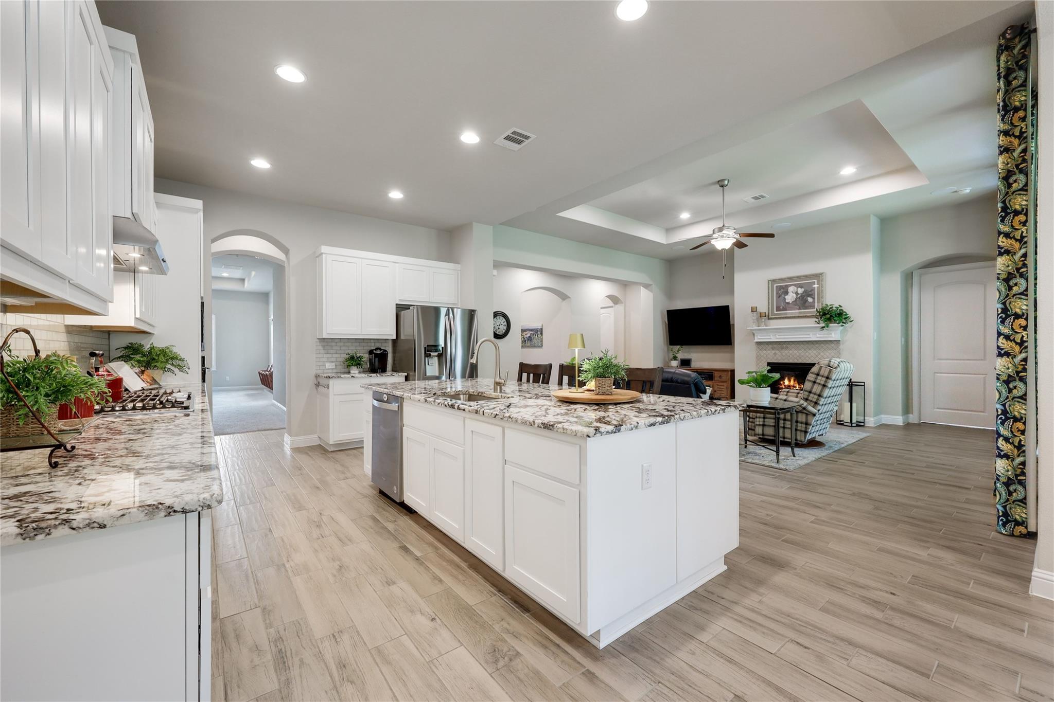 7425 Pace Ravine Dr, Lago Vista, TX 78645