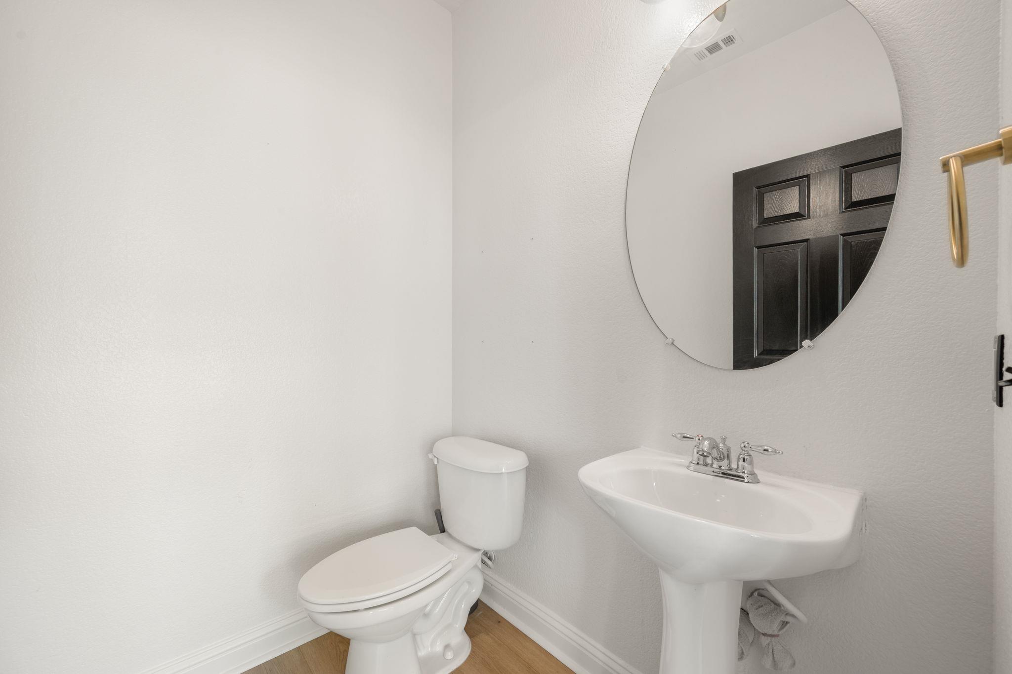 5408 Downs Dr, Austin, TX 78721