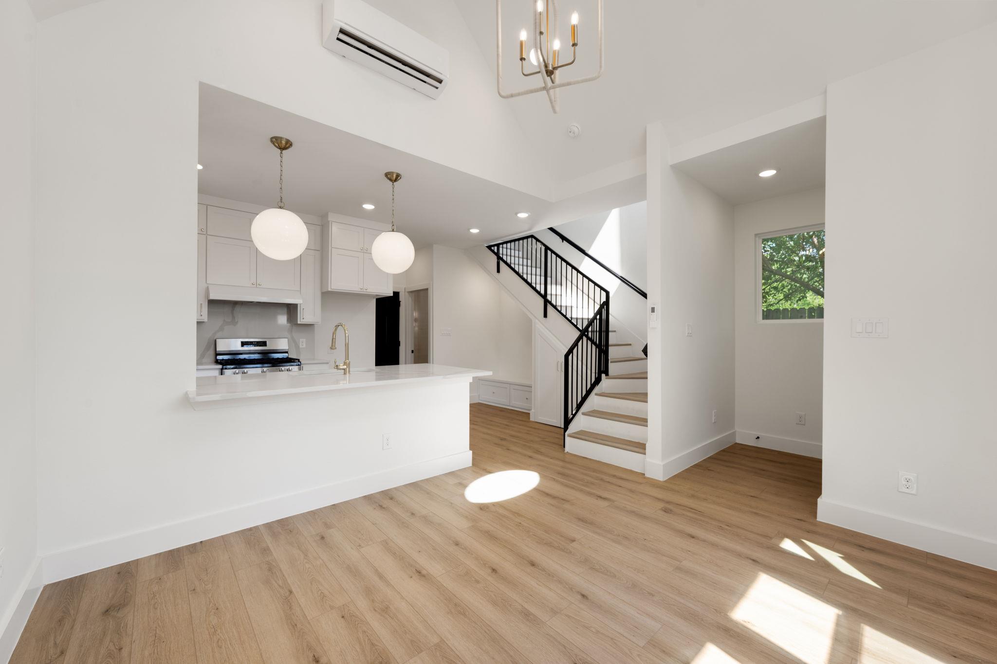 5408 Downs Dr, Austin, TX 78721