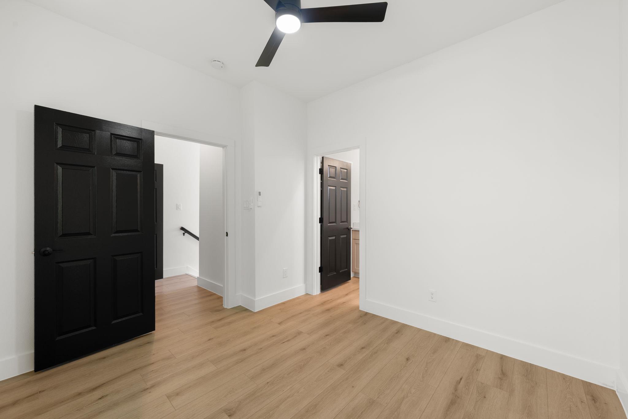 5408 Downs Dr, Austin, TX 78721