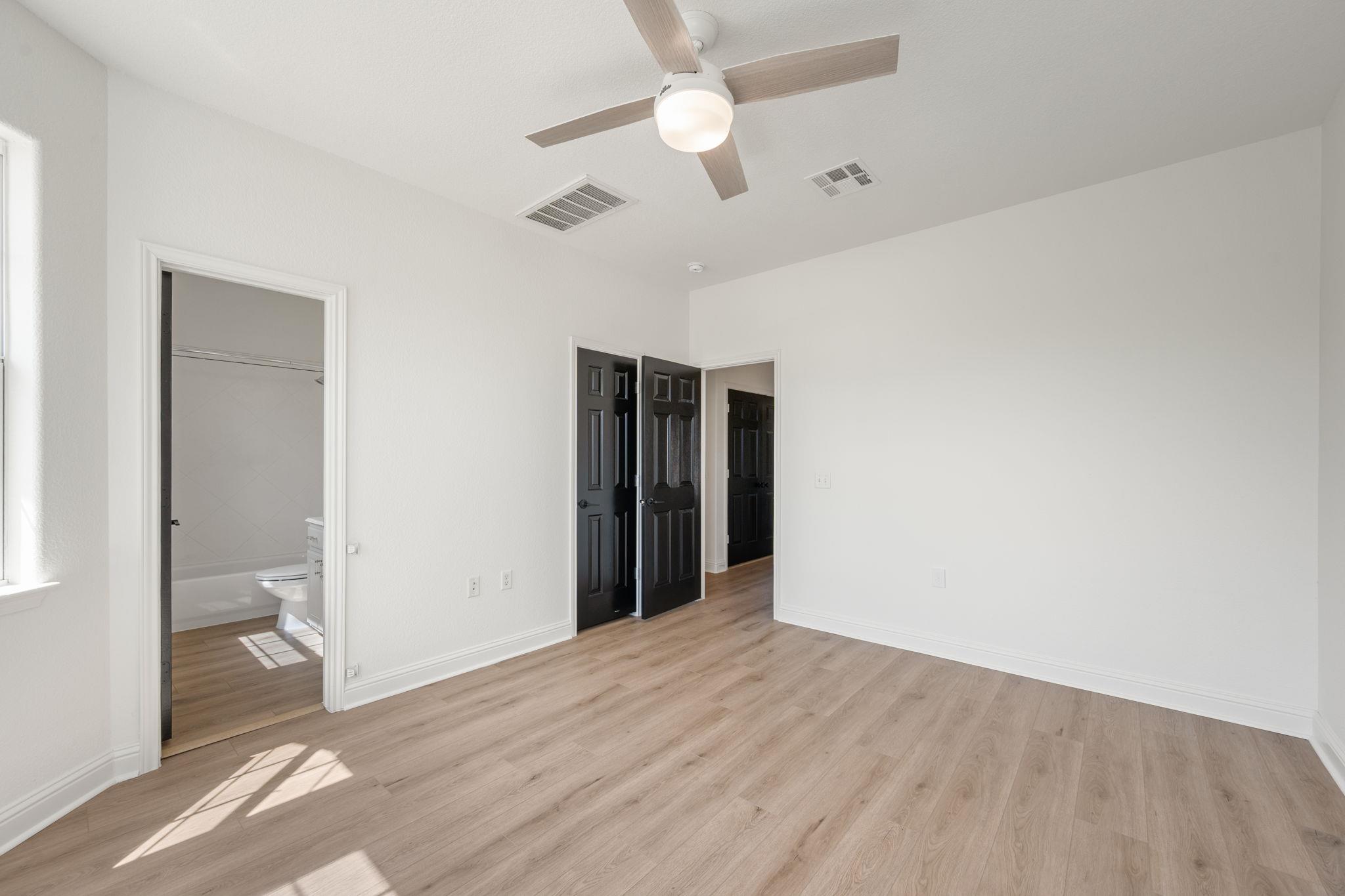 5408 Downs Dr, Austin, TX 78721