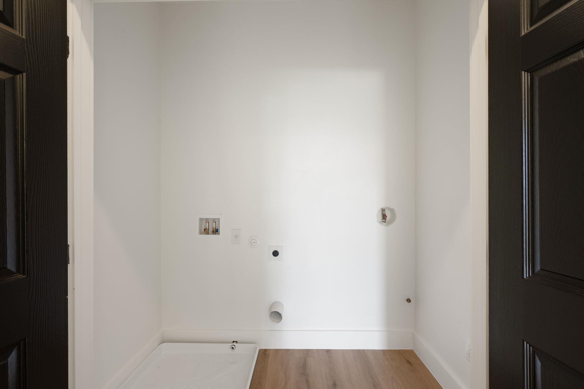 5408 Downs Dr, Austin, TX 78721