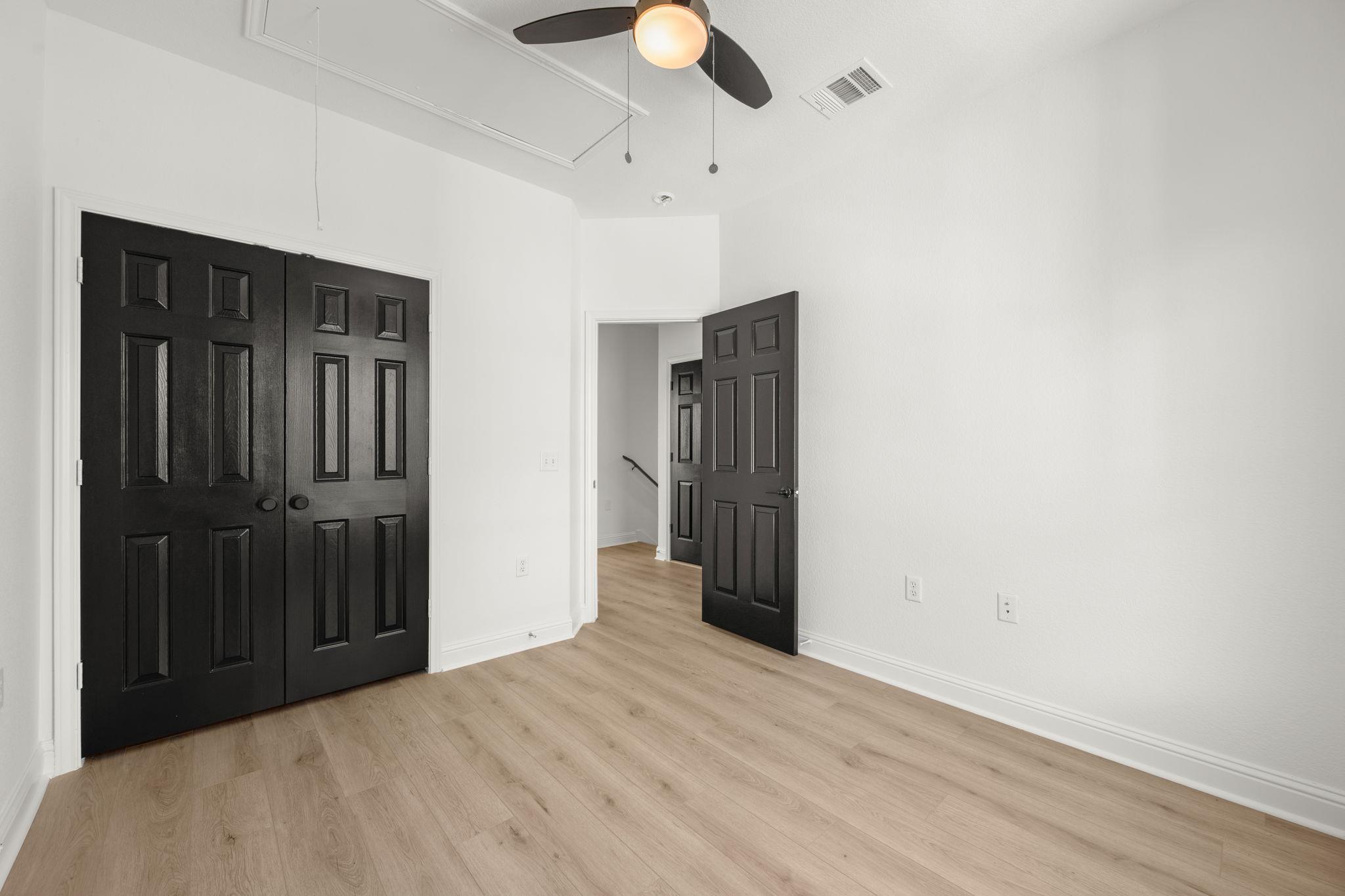 5408 Downs Dr, Austin, TX 78721