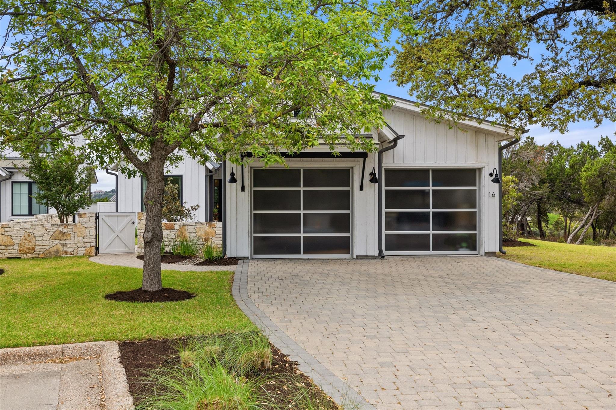 19601 Flying J Blvd # 16, Spicewood, TX 78669