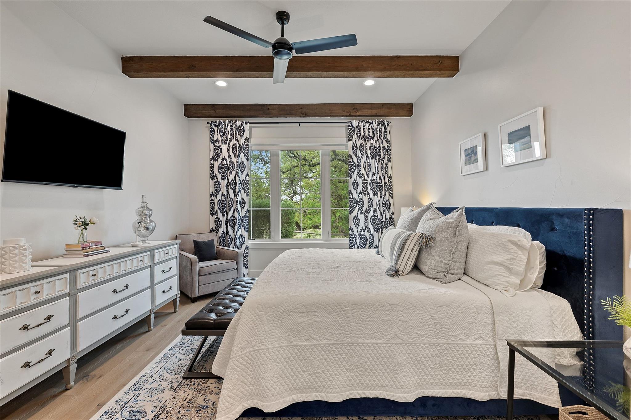 19601 Flying J Blvd # 16, Spicewood, TX 78669