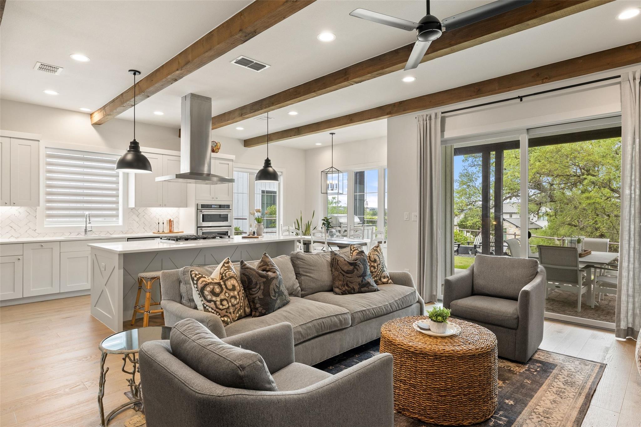 19601 Flying J Blvd # 16, Spicewood, TX 78669