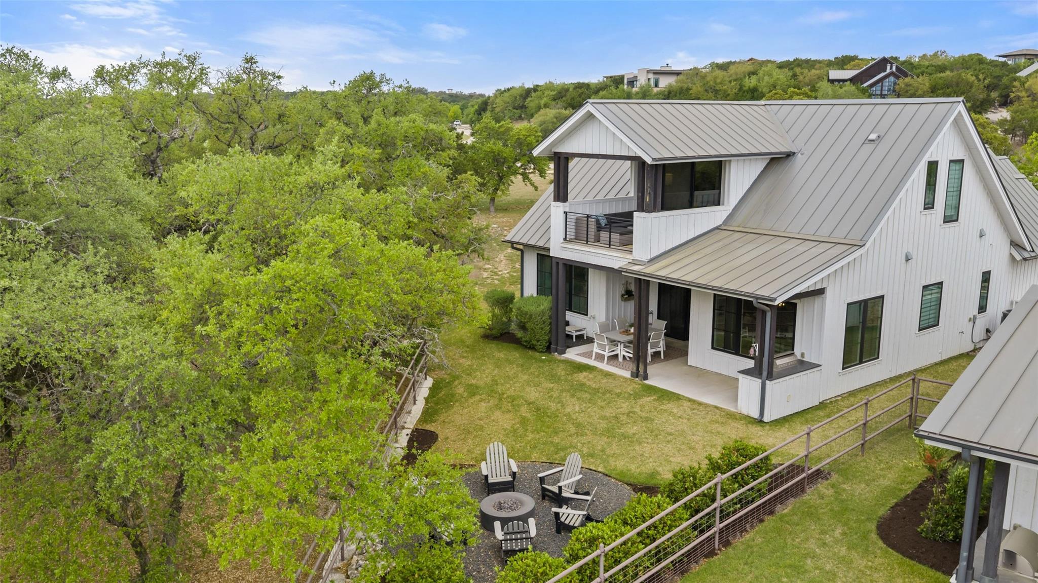 19601 Flying J Blvd # 16, Spicewood, TX 78669