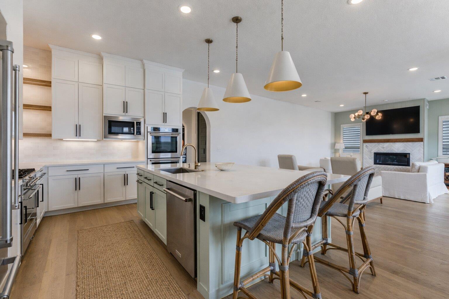 2540 Costa Del Sol Dr # 46, Leander, TX 78641