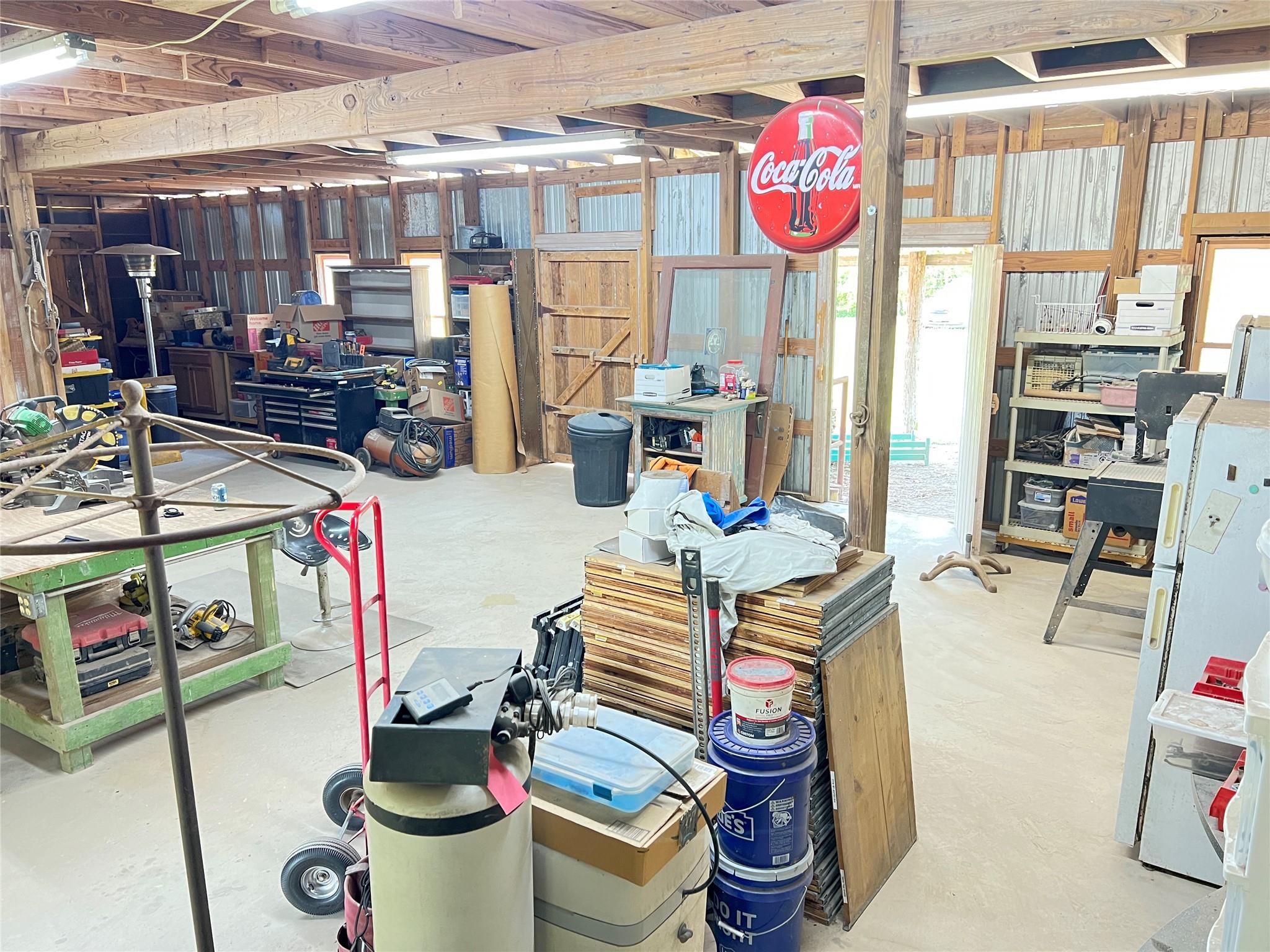 2421 Post Oak Rd, Webberville, TX 78653