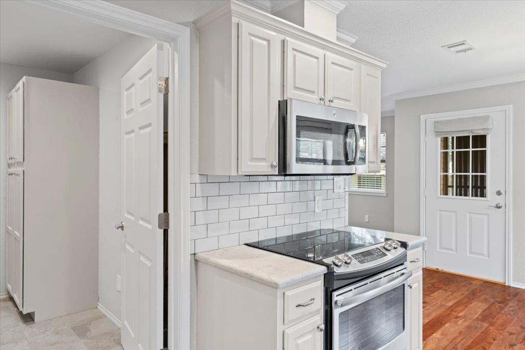 710 Cottonwood Dr, Burnet, TX 78611