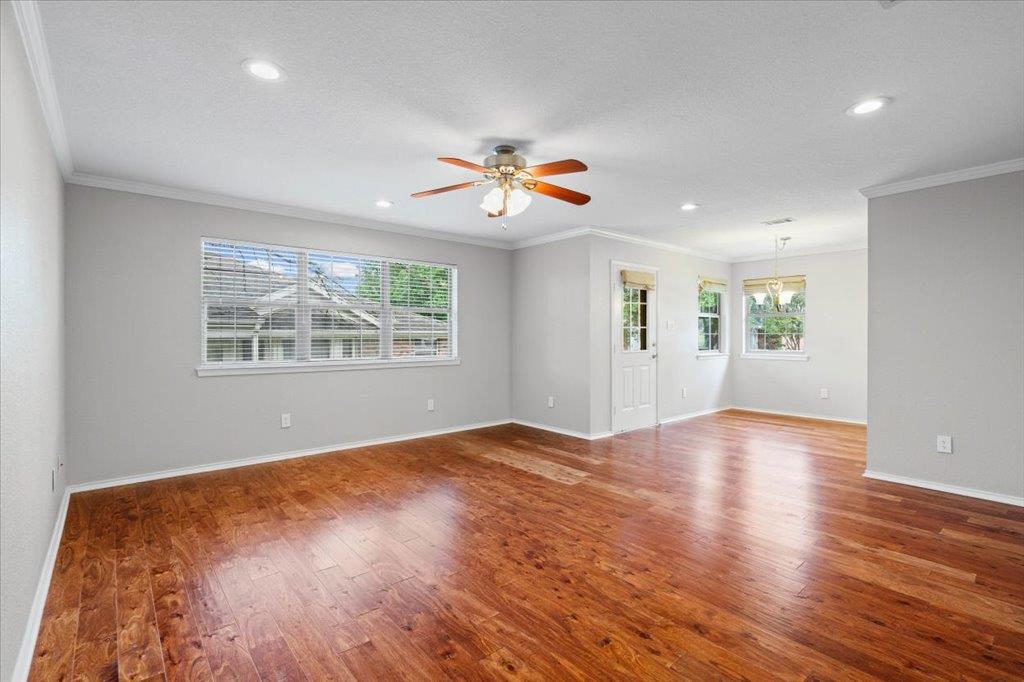 710 Cottonwood Dr, Burnet, TX 78611