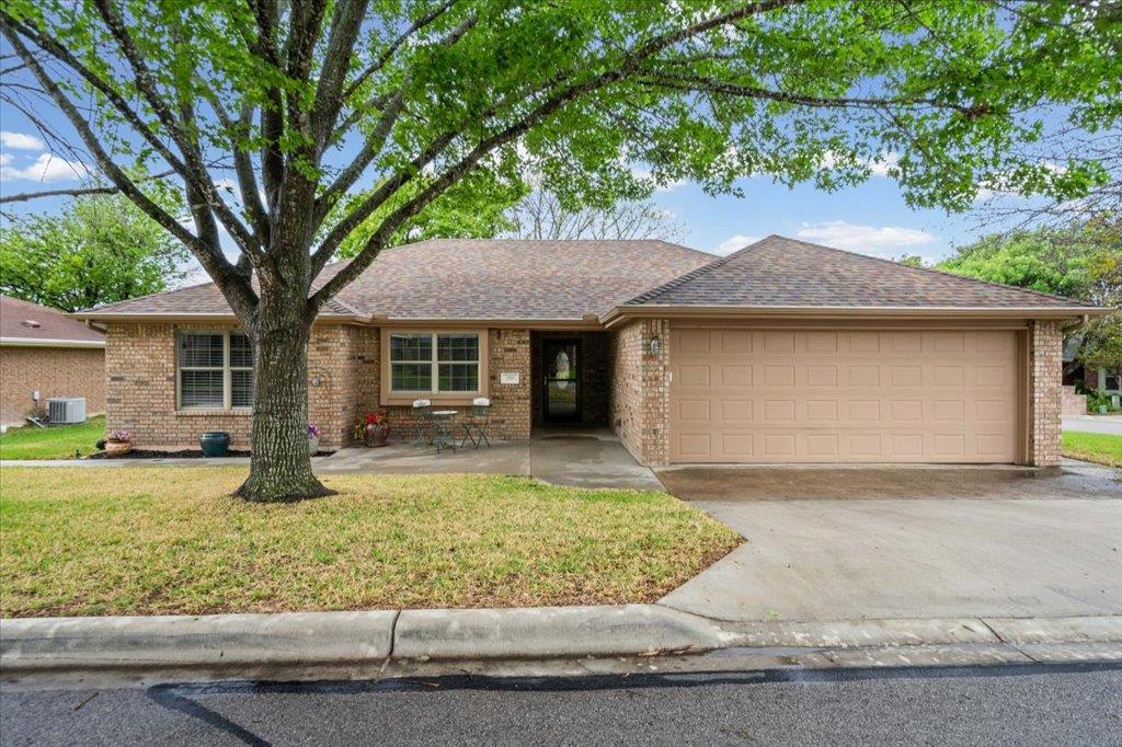 710 Cottonwood Dr, Burnet, TX 78611