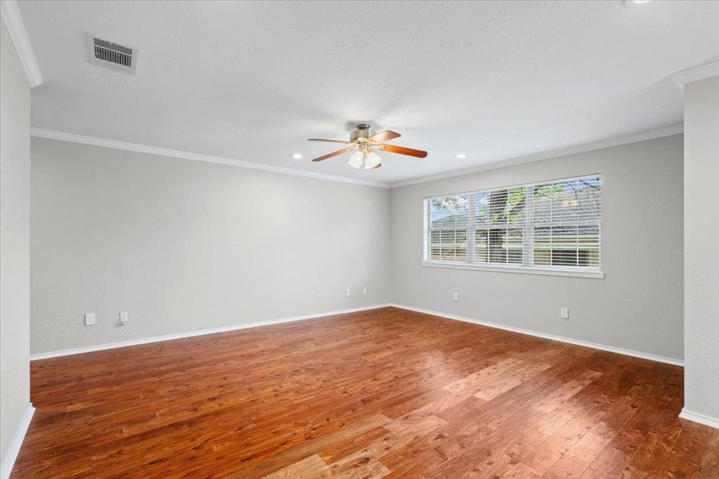 710 Cottonwood Dr, Burnet, TX 78611