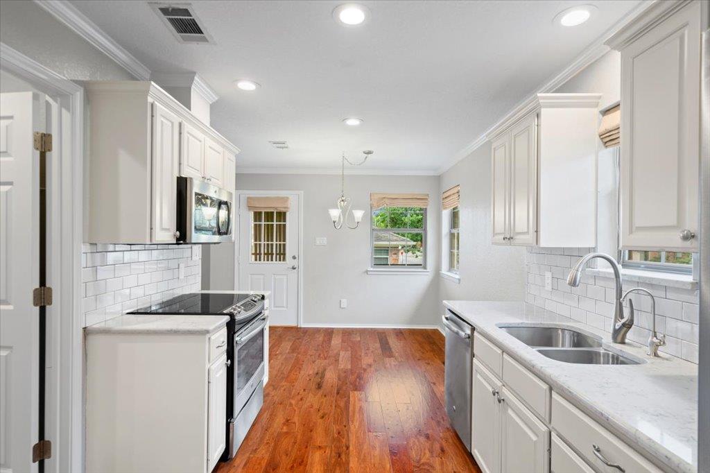 710 Cottonwood Dr, Burnet, TX 78611