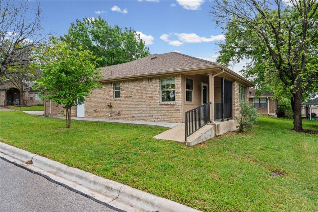 710 Cottonwood Dr, Burnet, TX 78611