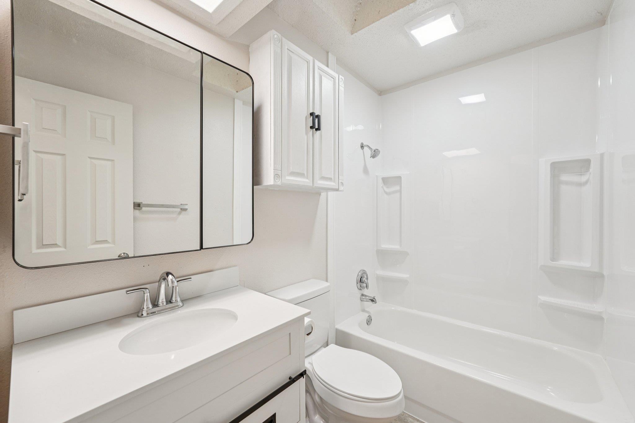 1800 Cedarlawn St, Taylor, TX 76574