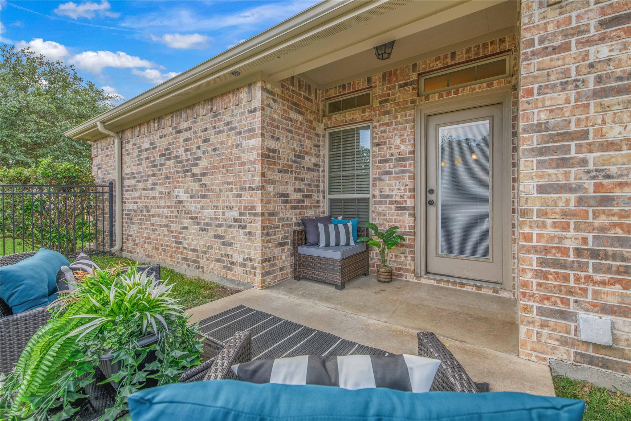 1723 Creekside Cir, College Station, TX 77845