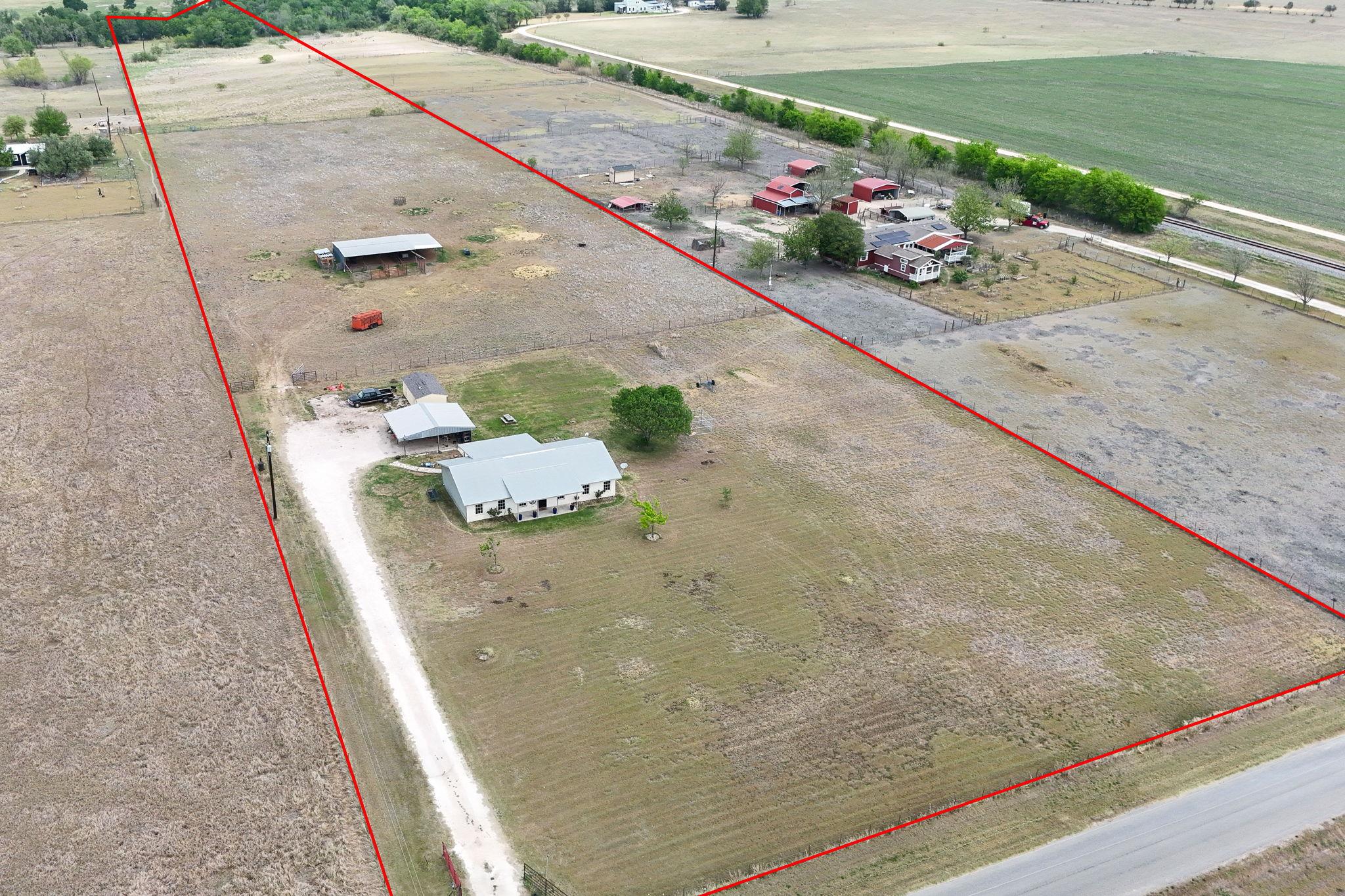 851 County Road 454 Rd, Taylor, TX 76574