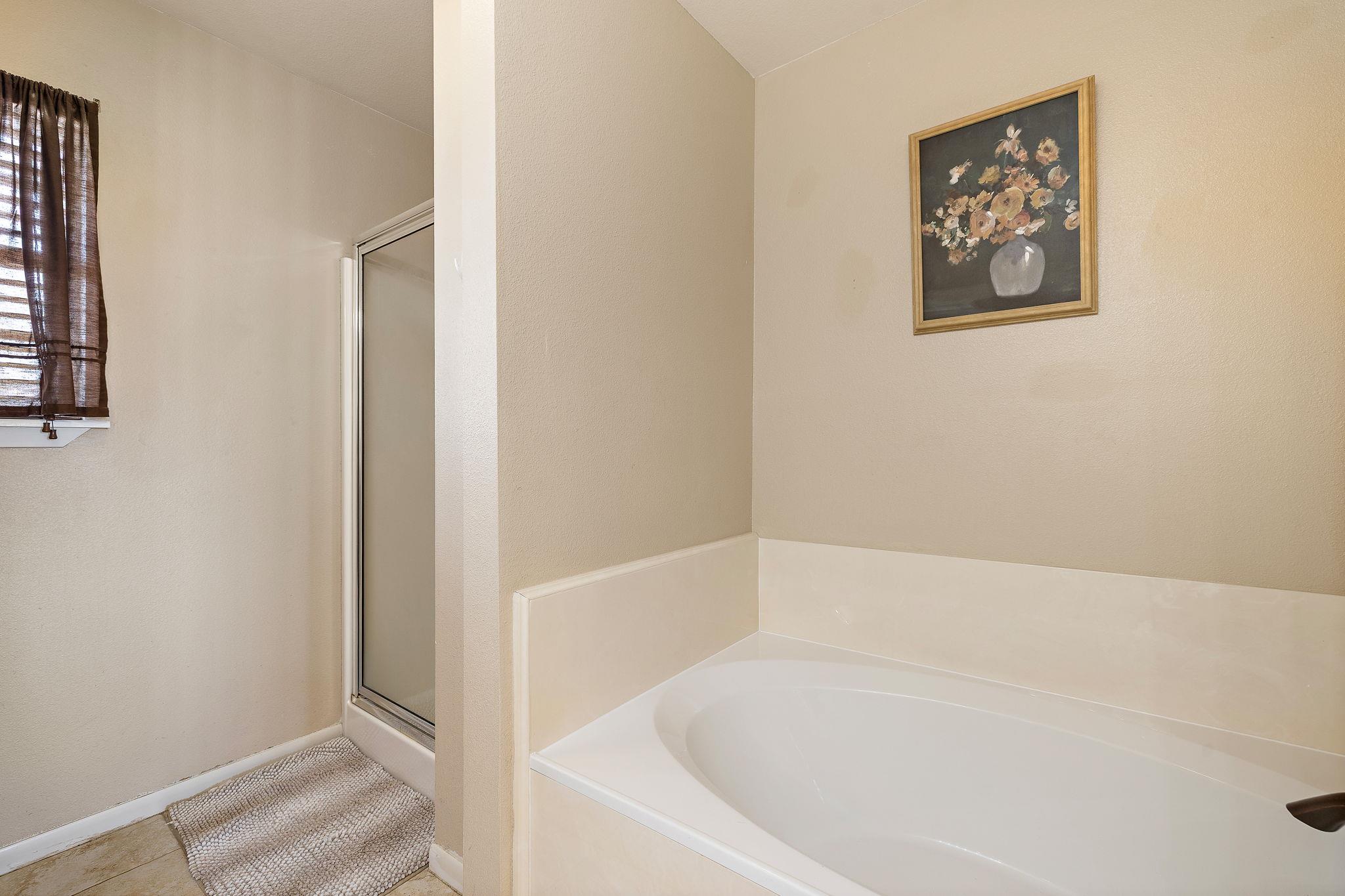 851 County Road 454 Rd, Taylor, TX 76574