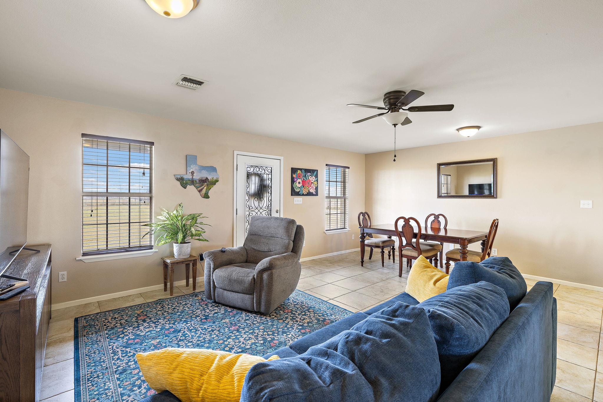 851 County Road 454 Rd, Taylor, TX 76574