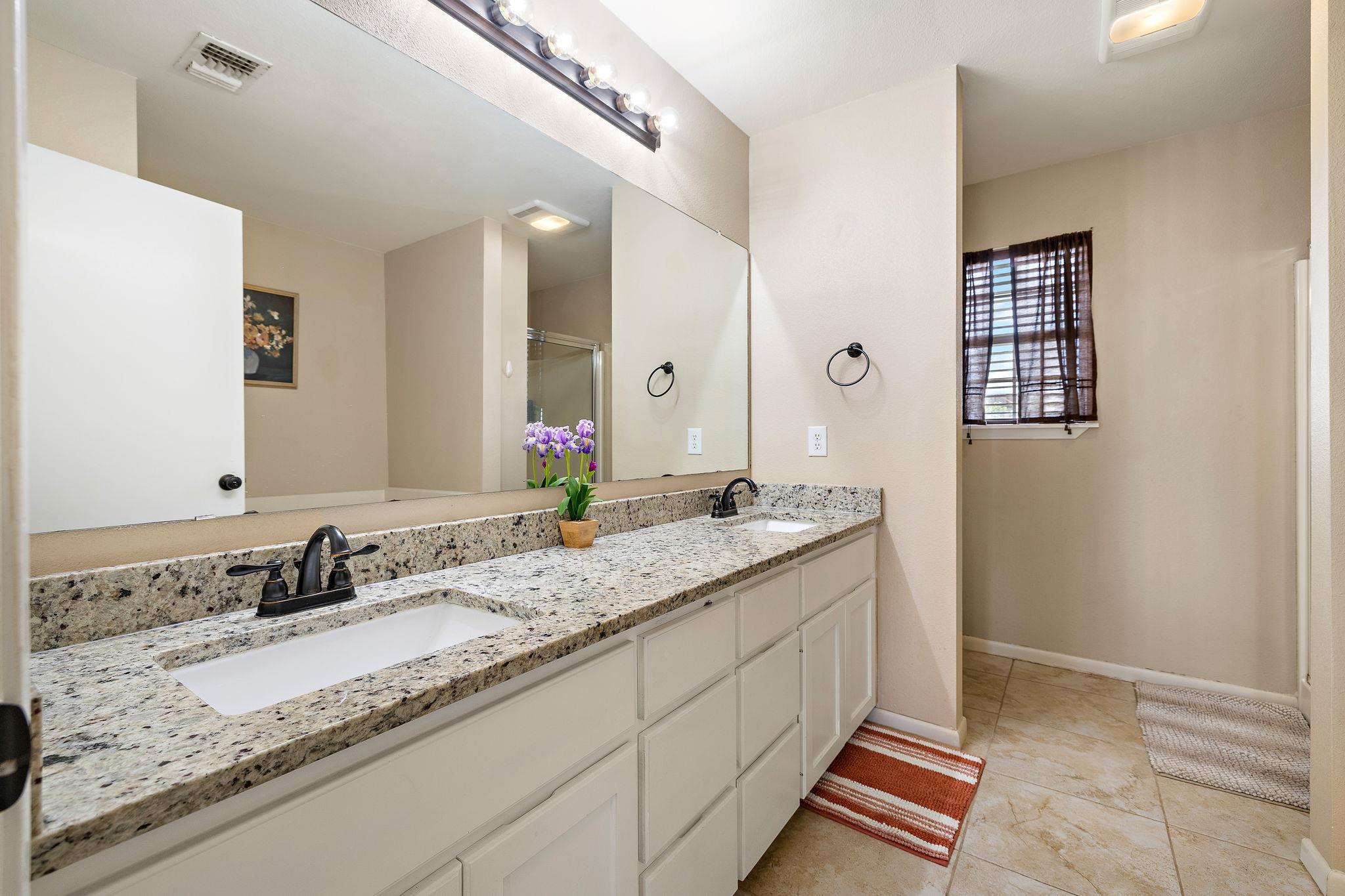 851 County Road 454 Rd, Taylor, TX 76574