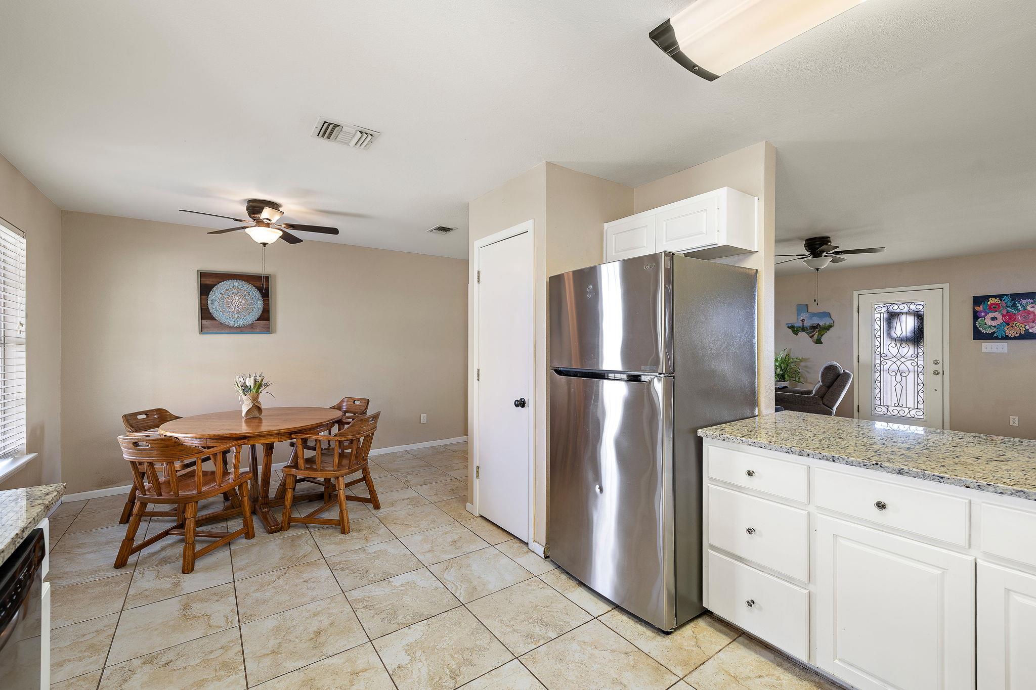 851 County Road 454 Rd, Taylor, TX 76574