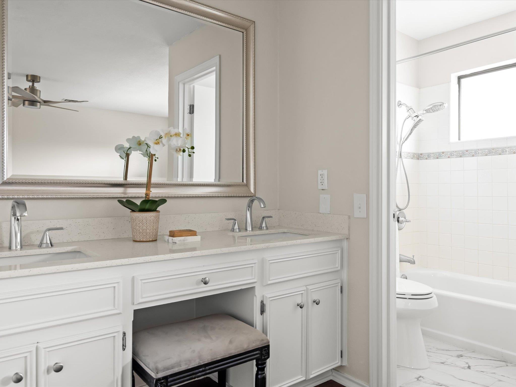 10404 Spicewood Mesa, Austin, TX 78759