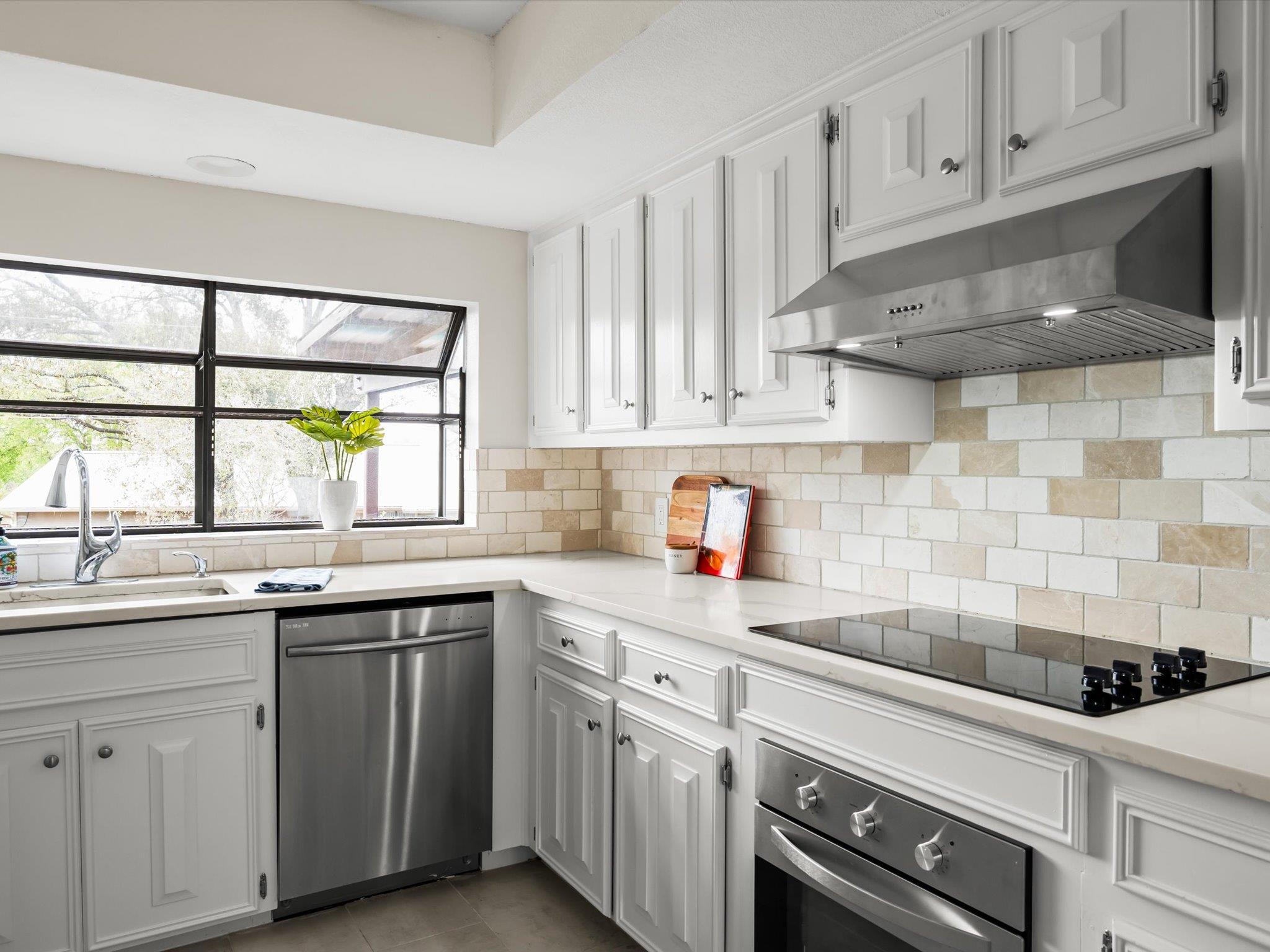 10404 Spicewood Mesa, Austin, TX 78759