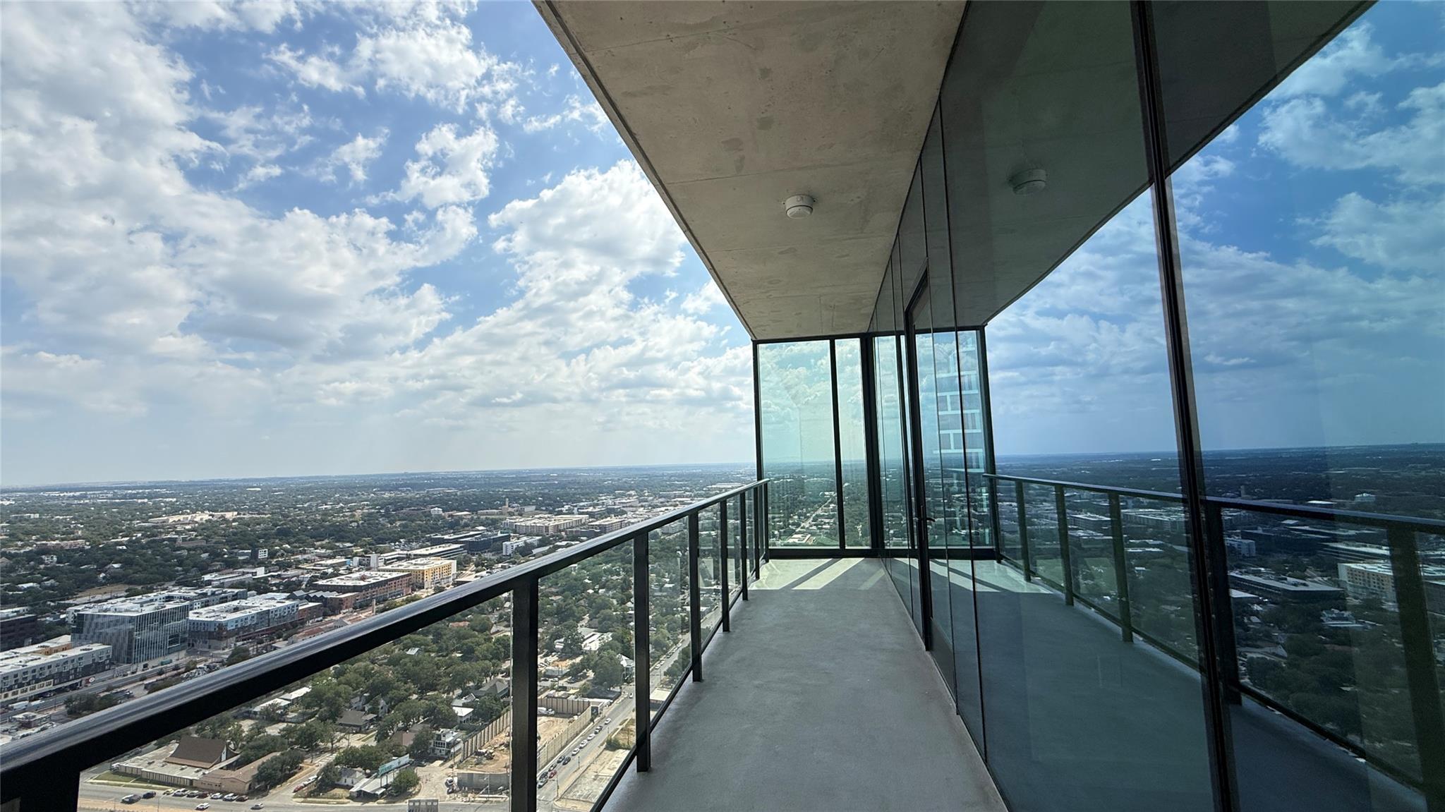 610 Davis St # 4007, Austin, TX 78701