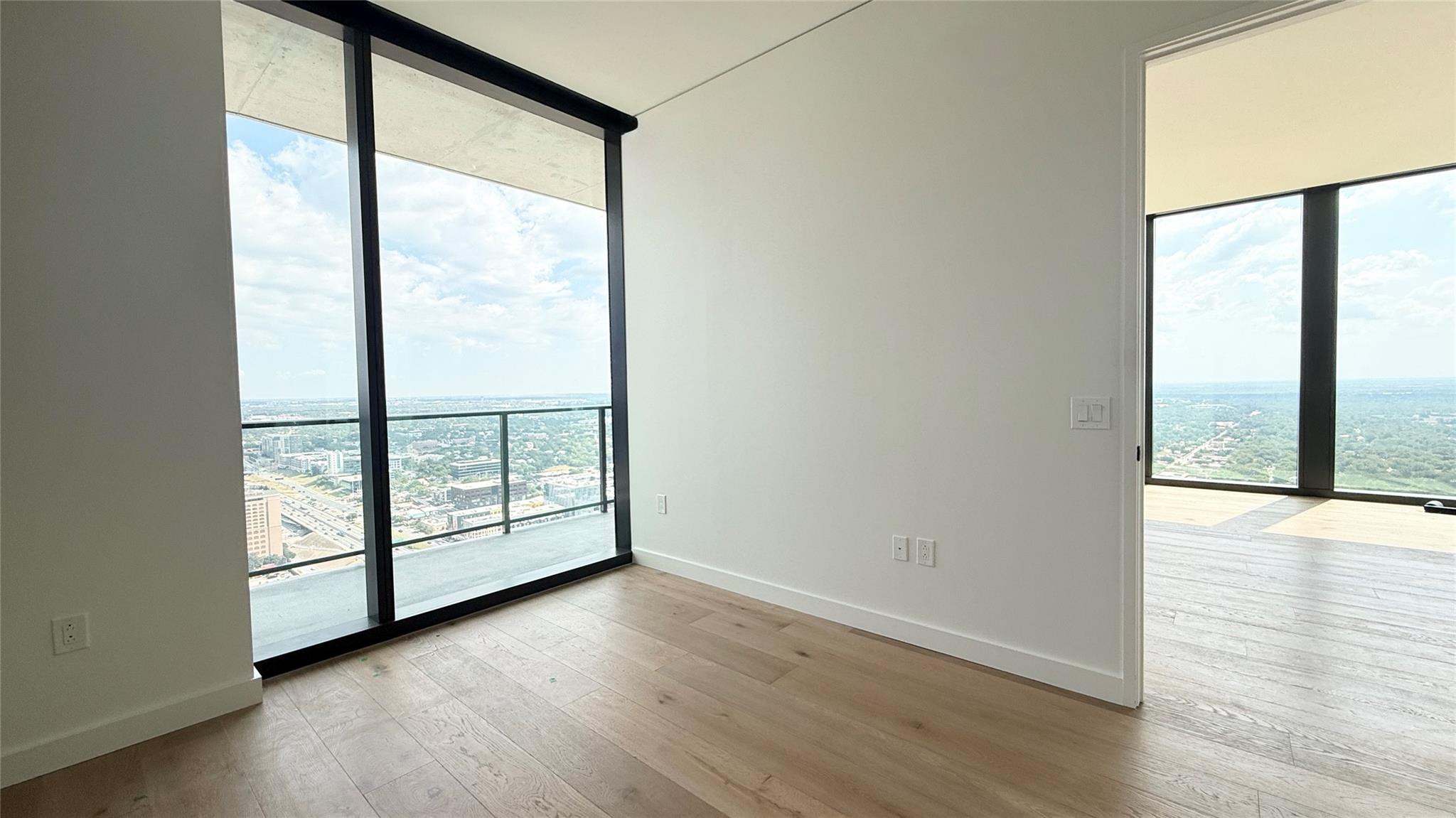 610 Davis St # 4007, Austin, TX 78701