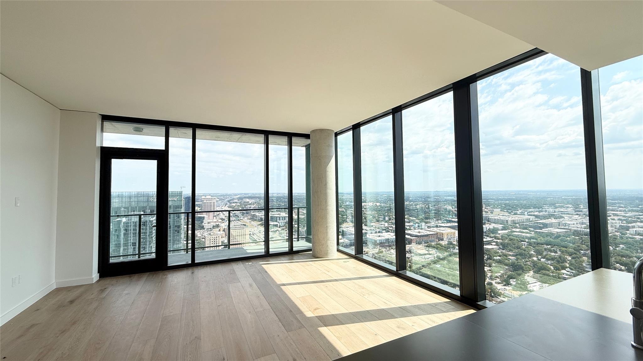 610 Davis St # 4007, Austin, TX 78701