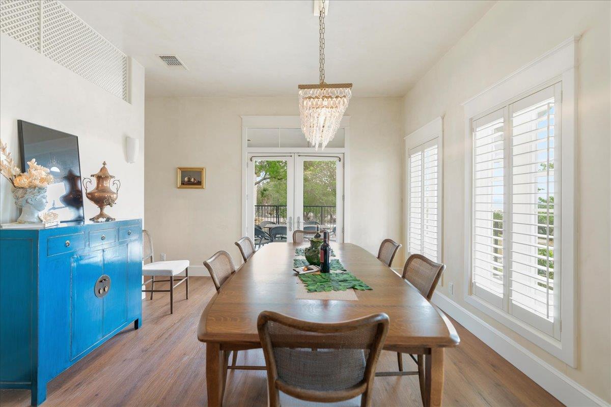 829 Kings Point Dr, Canyon Lake, TX 78133