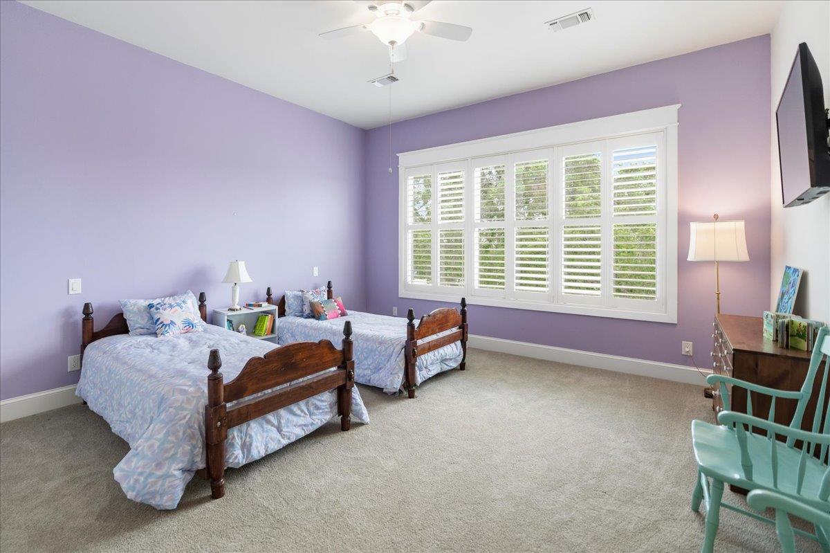 829 Kings Point Dr, Canyon Lake, TX 78133