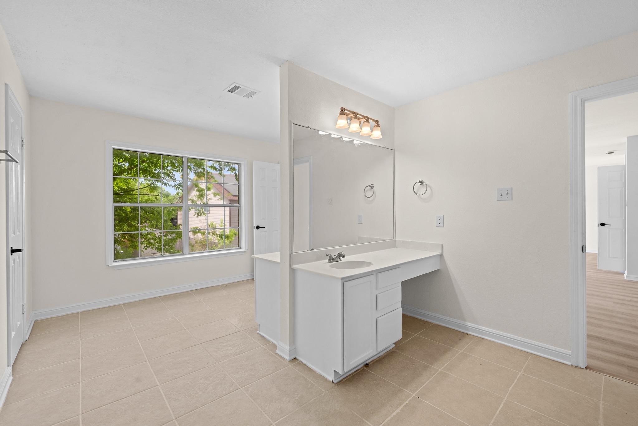 1181 Forest Bluff Trl, Round Rock, TX 78665