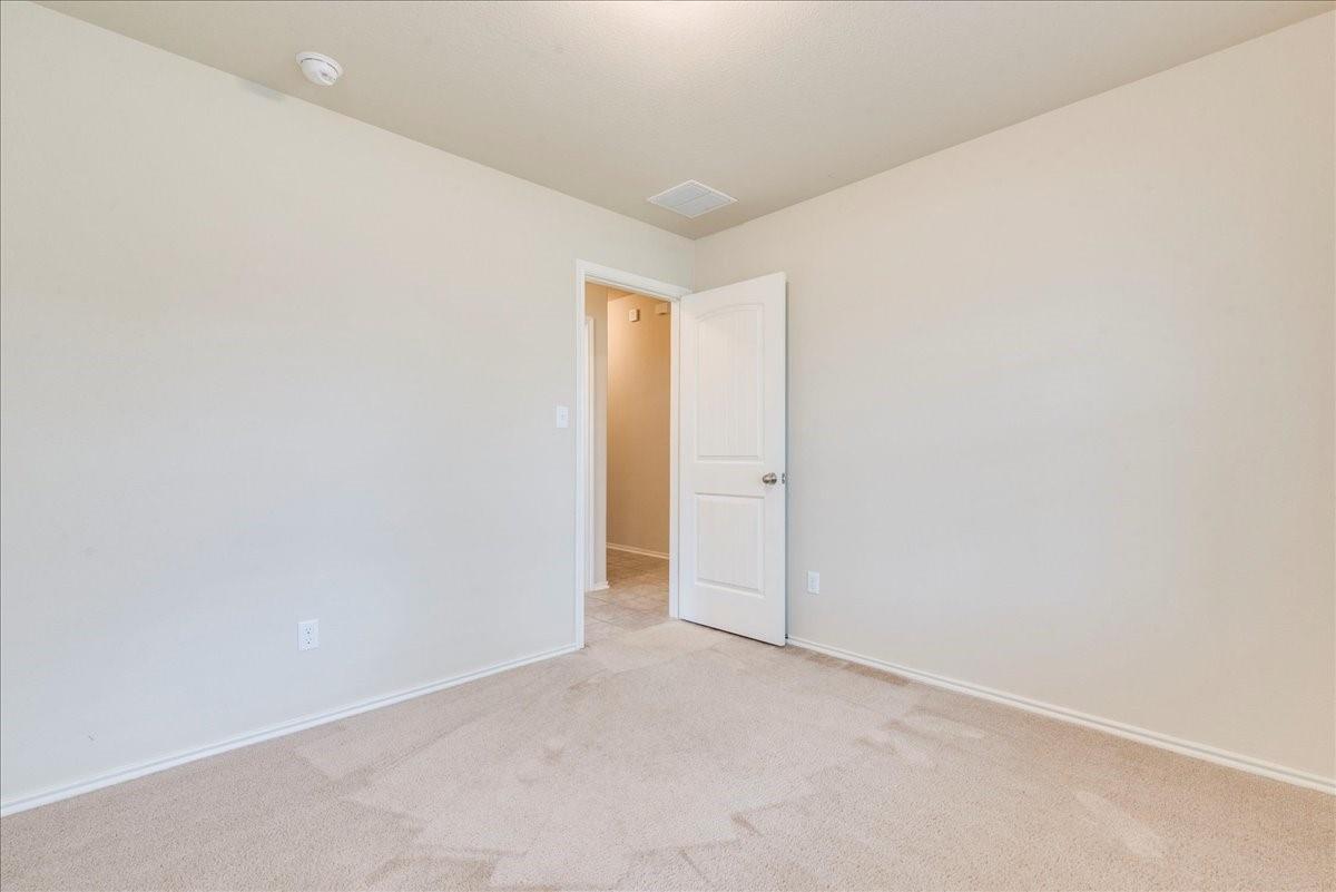 1061 Violet Ln, Kyle, TX 78640