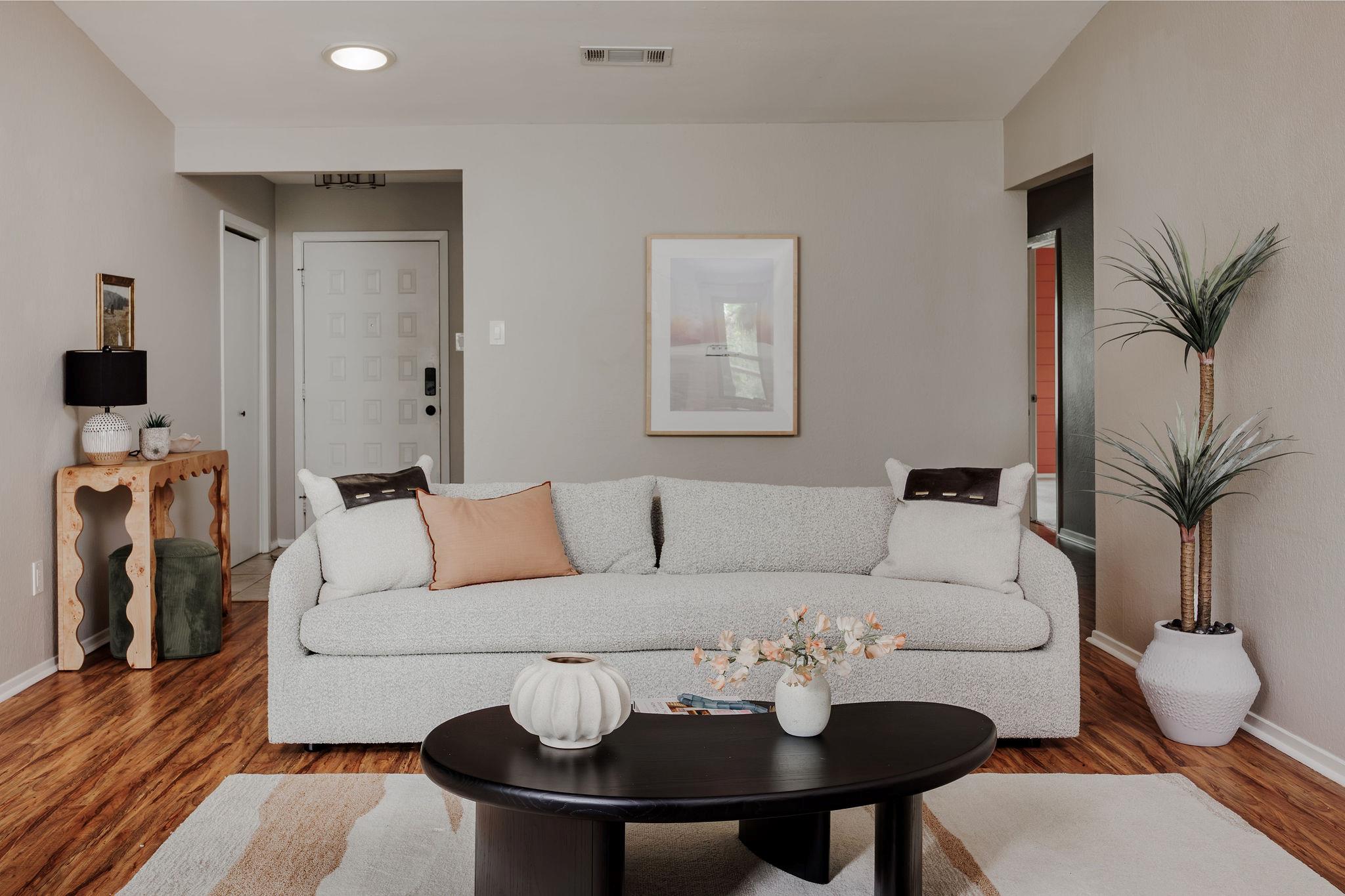 9219 Independence Loop, Austin, TX 78748