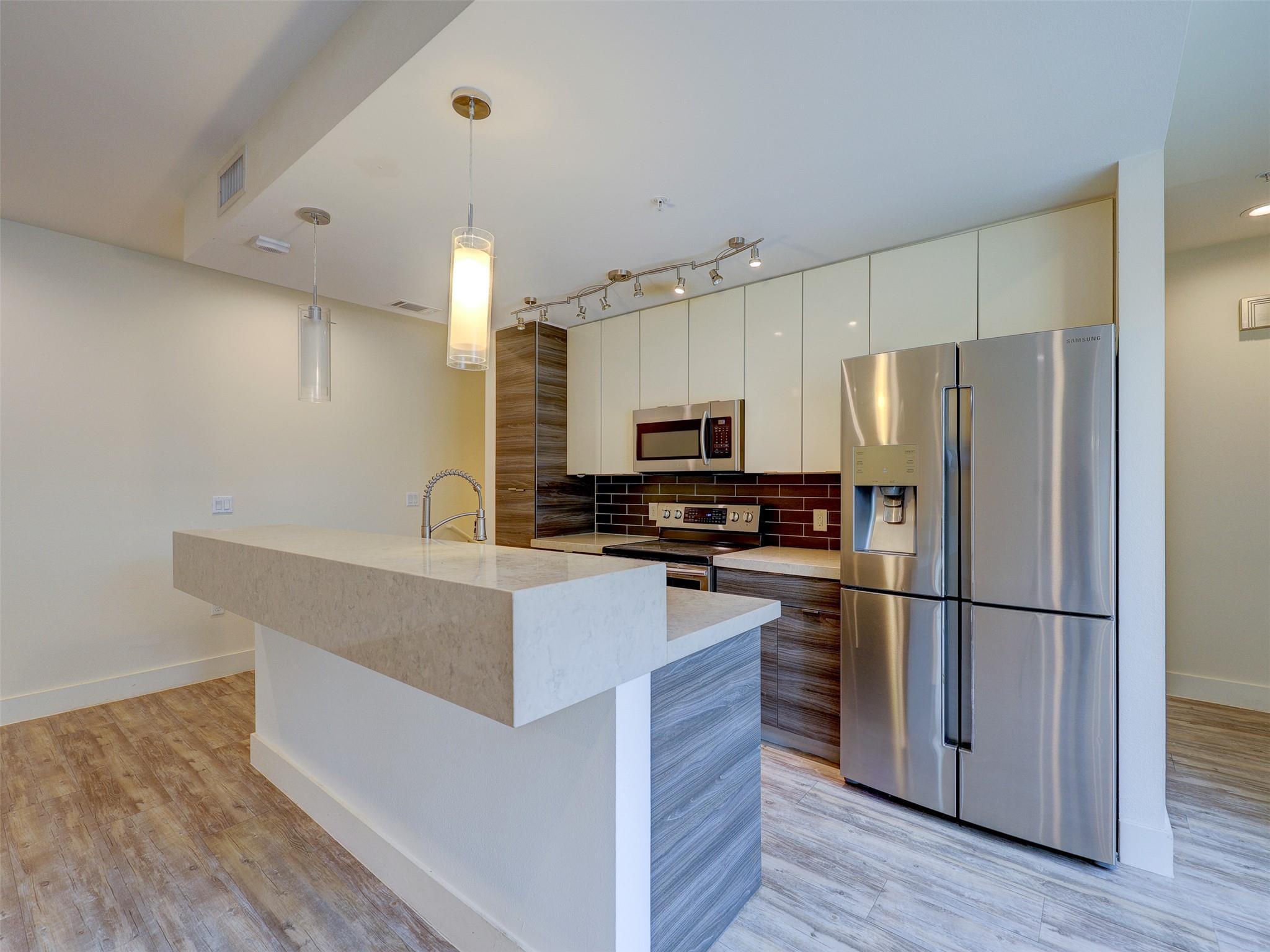 604 N Bluff Dr # 151, Austin, TX 78745