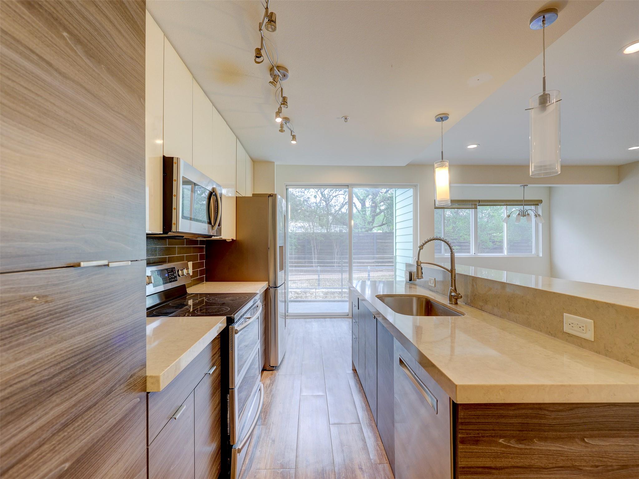 604 N Bluff Dr # 151, Austin, TX 78745