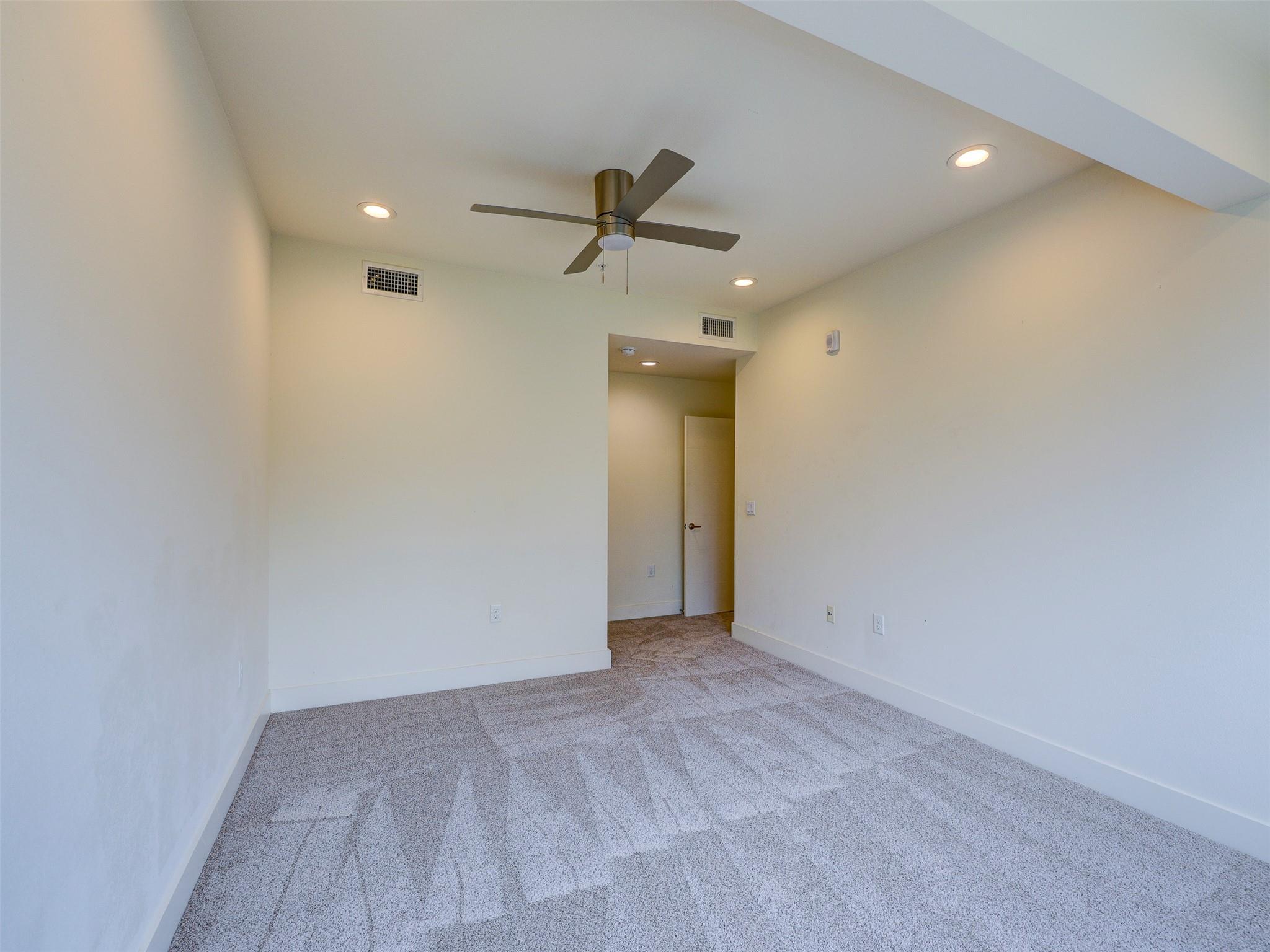 604 N Bluff Dr # 151, Austin, TX 78745