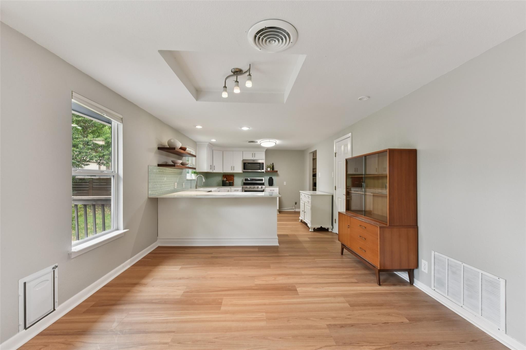 406 E 2nd St, Georgetown, TX 78626