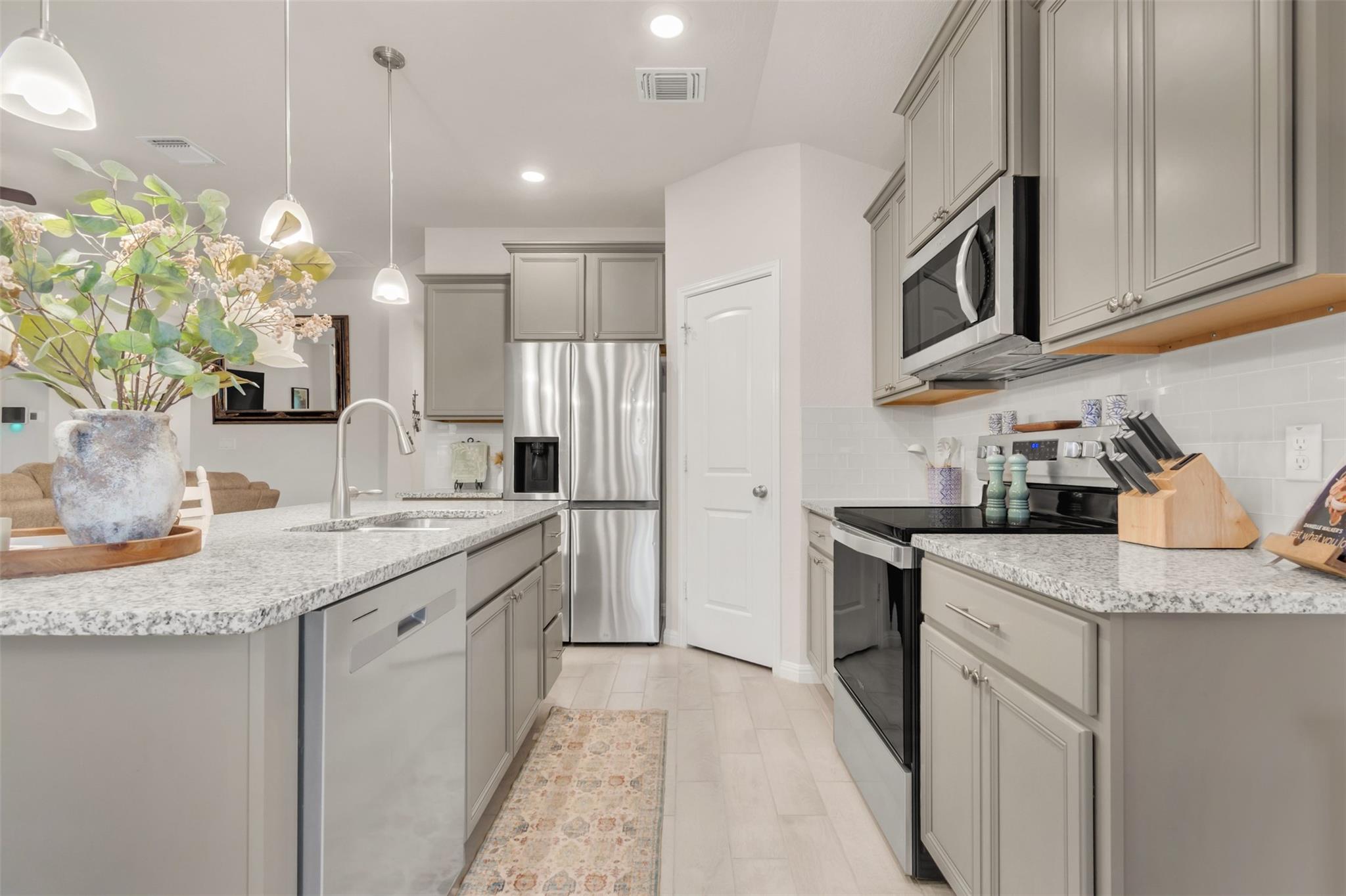 155 Tom Kite Dr, Burnet, TX 78611