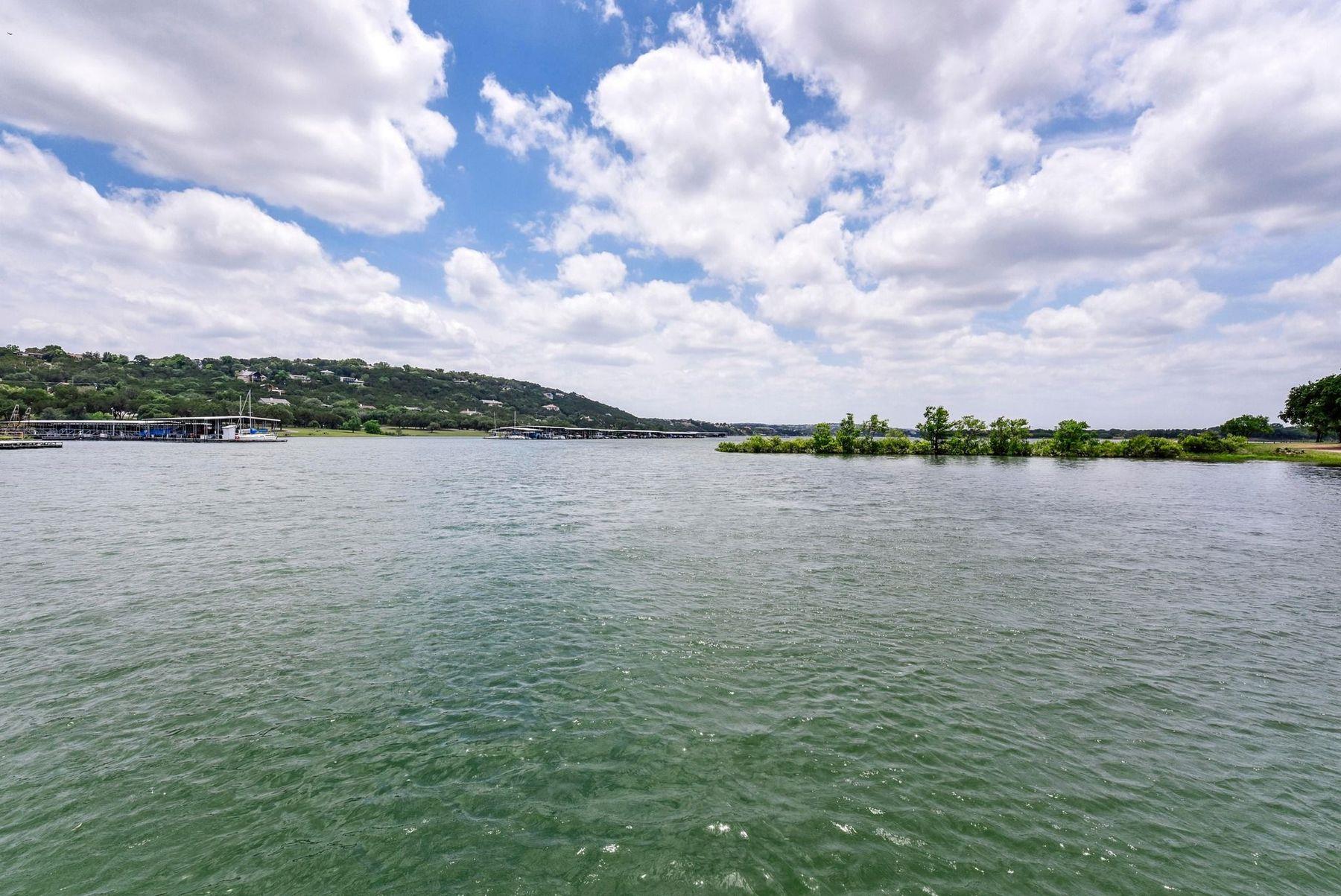 2612 American Dr, Lago Vista, TX 78645