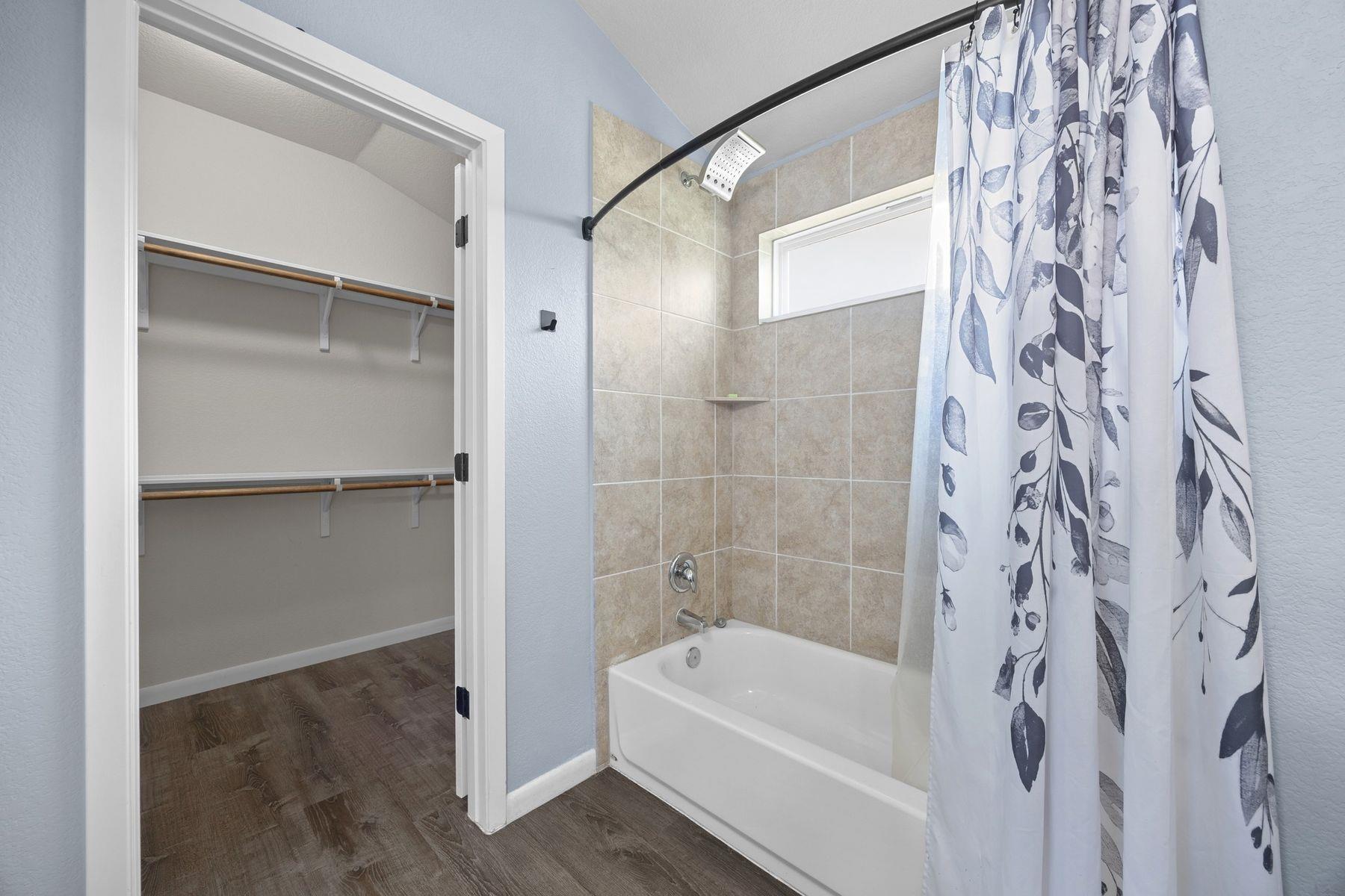 2612 American Dr, Lago Vista, TX 78645