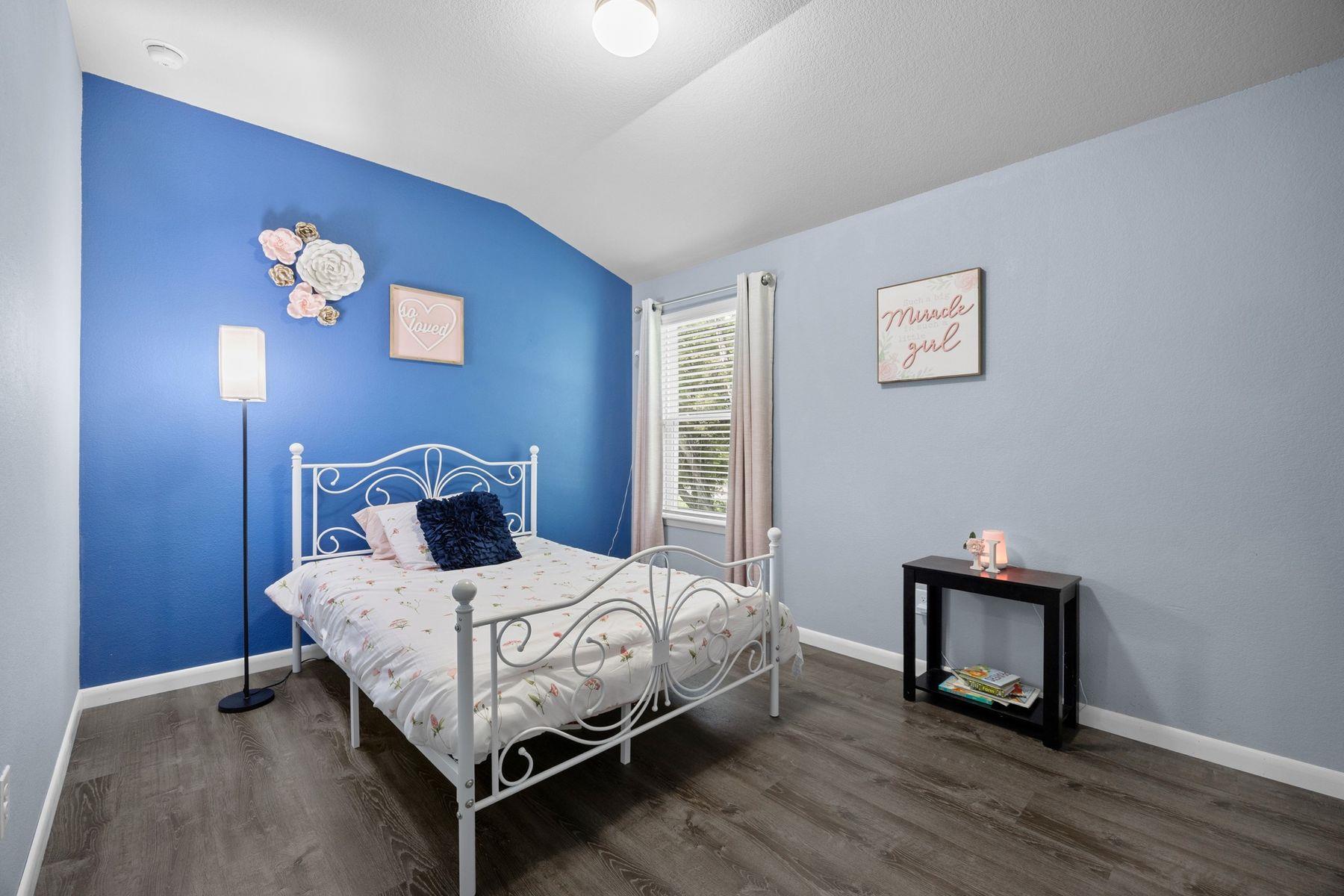 2612 American Dr, Lago Vista, TX 78645